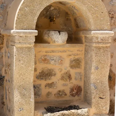 فيلة Fragkaki إيتيلو